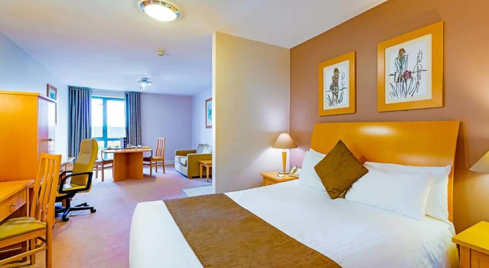 Great National South Court Hotel Лимерик Экстерьер фото