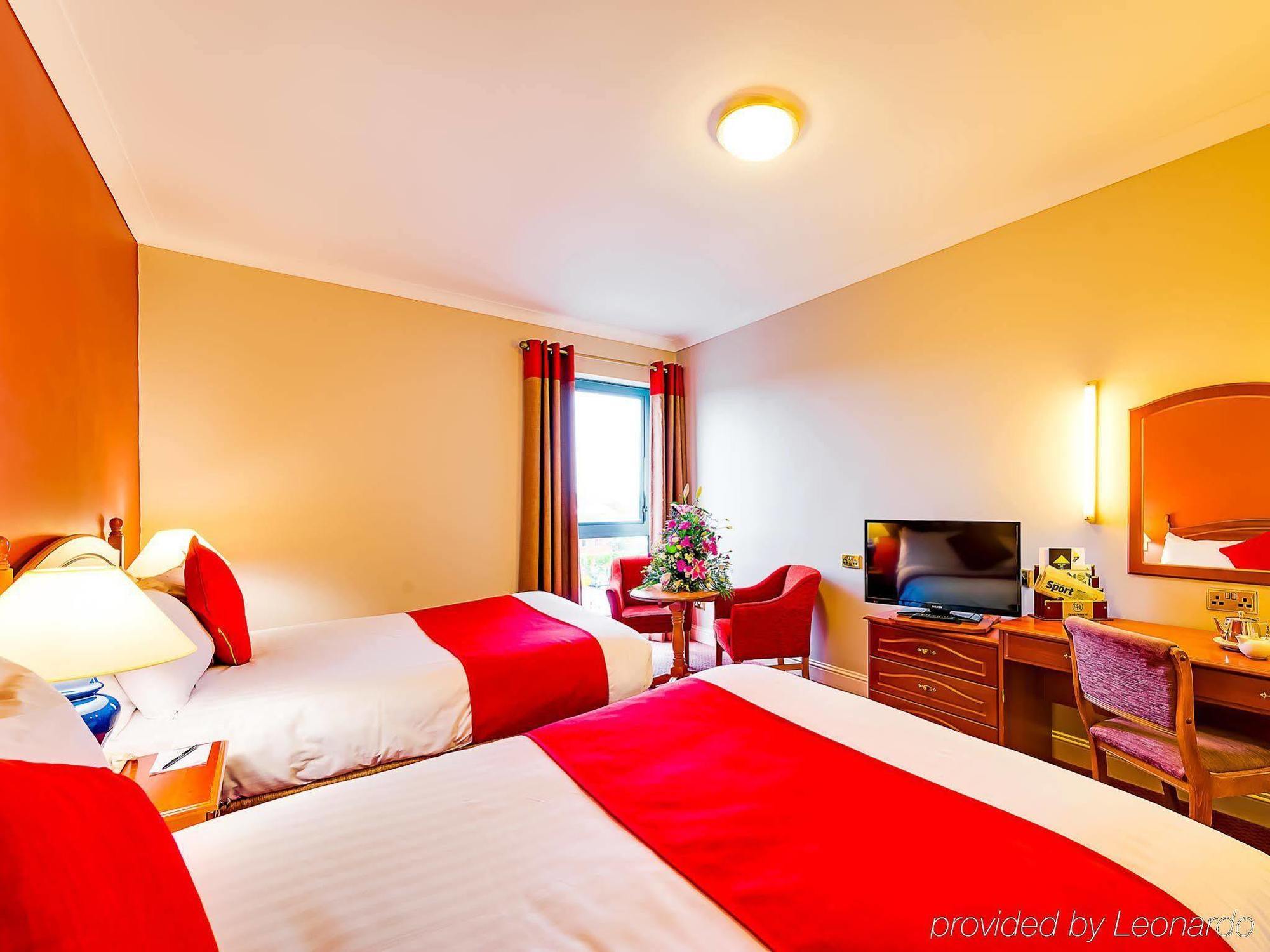 Great National South Court Hotel Лимерик Экстерьер фото