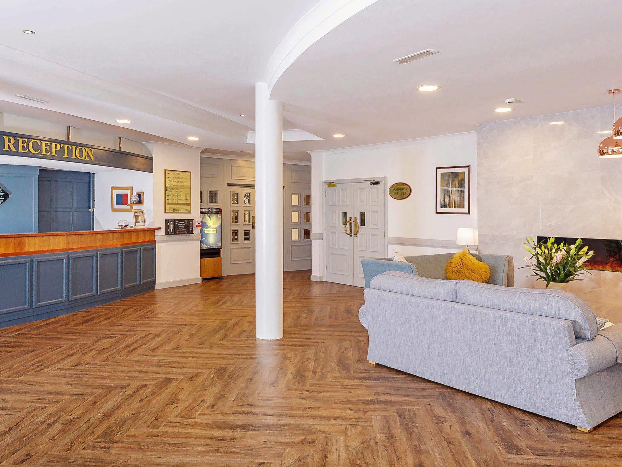 Great National South Court Hotel Лимерик Экстерьер фото